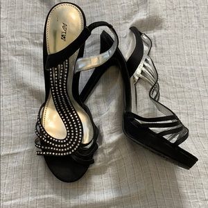 Size 7.5 black strappy heels with rhinestones